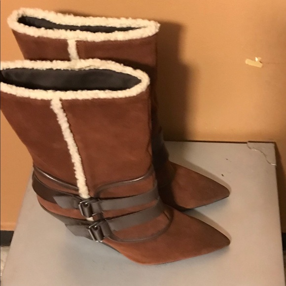 Boots - Picture 2 of 3